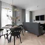 W Sercu Warszawy Apartament *