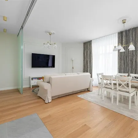 Apartamento W Sercu Warszawy Varsóvia