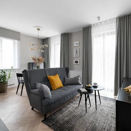 W Sercu Warszawy ワルシャワ