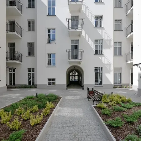 W Sercu Warszawy Apartman Varsó