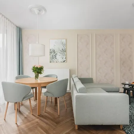 W Sercu Warszawy * ワルシャワ