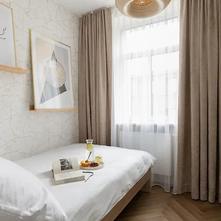 W Sercu Warszawy * Varsó