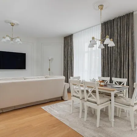 W Sercu Warszawy Apartman