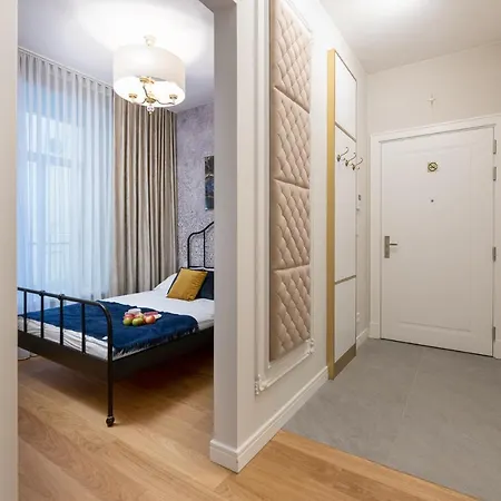 W Sercu Warszawy Varsó