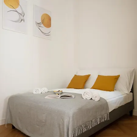 W Sercu Warszawy Warschau