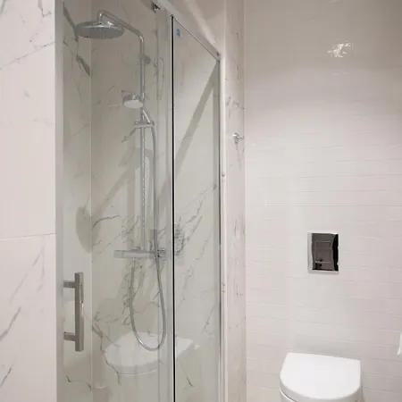 W Sercu Warszawy * 华沙